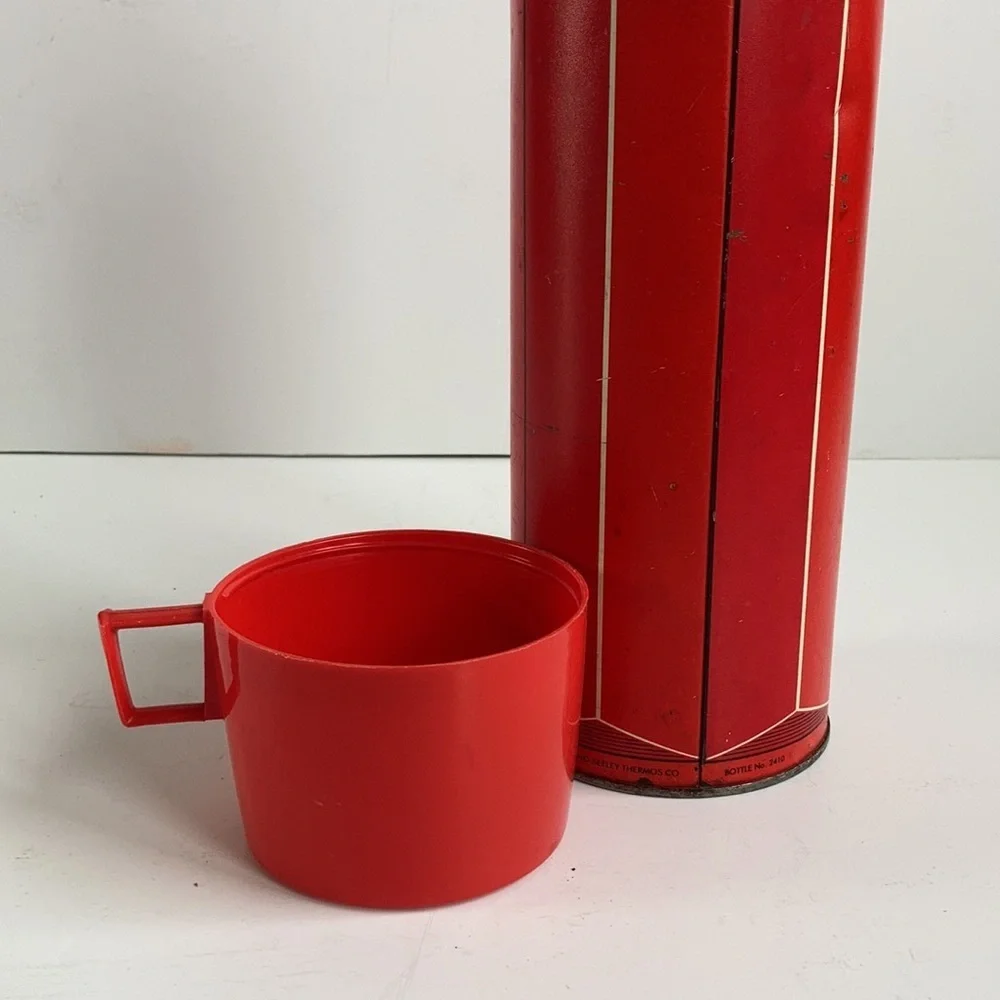 Vintage Thermos brand thermos red stripe 1974 King-Seeley Thermos Co.